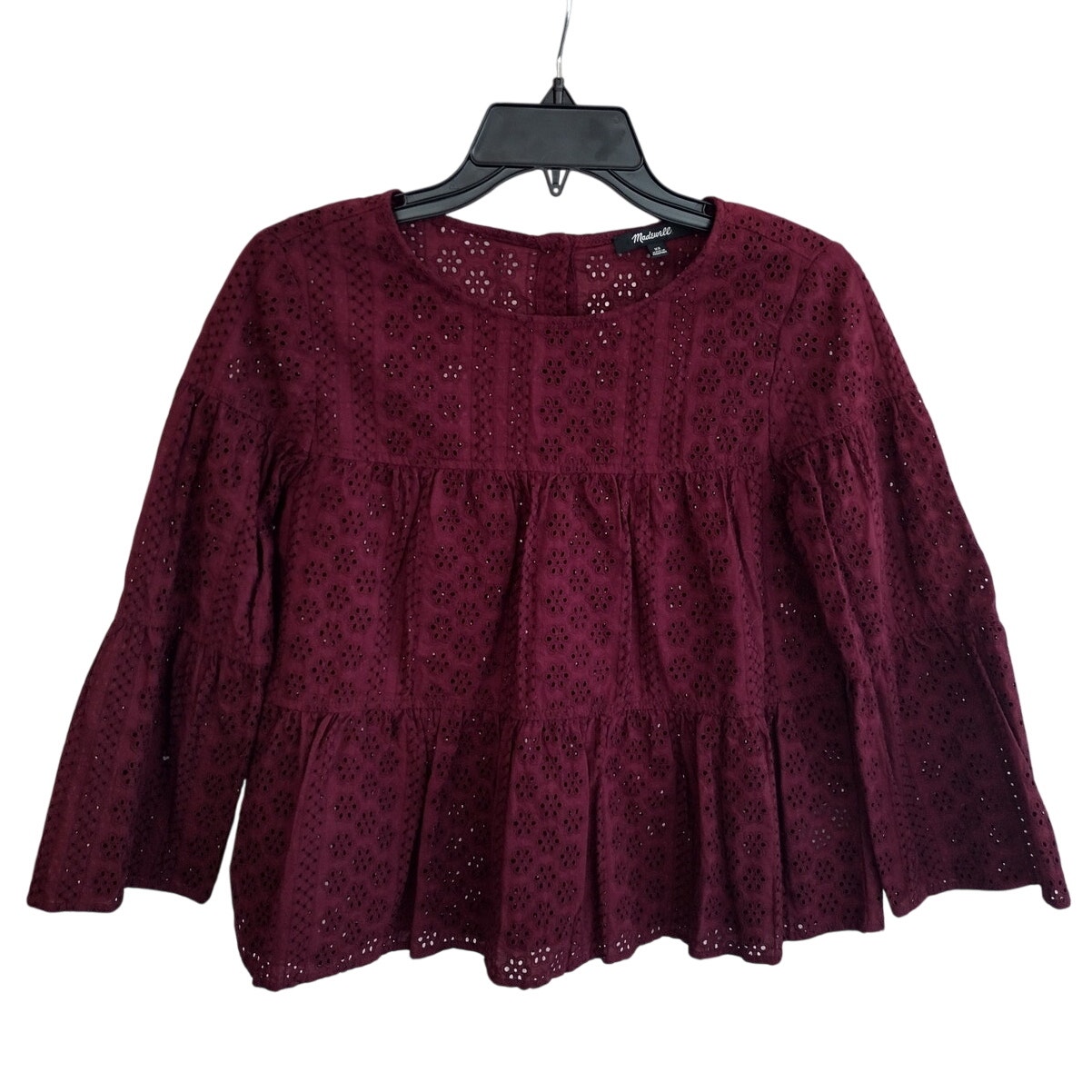 Madewell | 100% Cotton Eyelet Tiered Button-Back Flowy Top In Pinot Noir